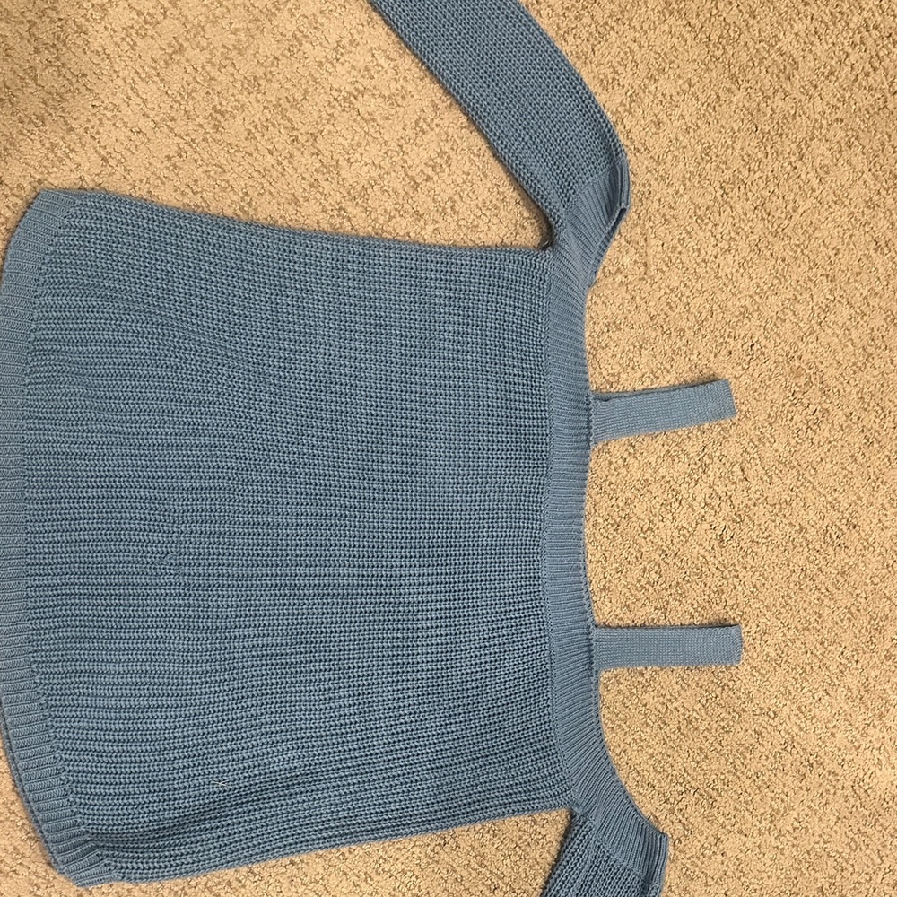 Chic Off-the-Shoulder Blue Sweater
